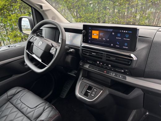 Peugeot e-Expert EV L2 75 kWh Dynamic By Revolve | Betimmering | Camera | Stoelverwarming | Cruise Control | Navi ... ActivLease financial lease