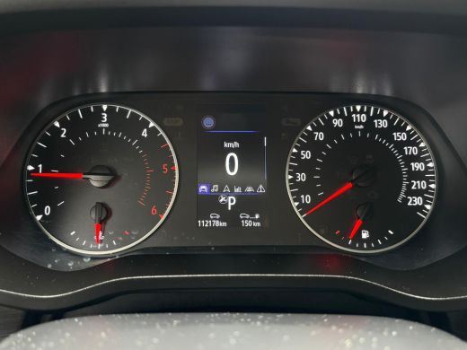 Renault Trafic 2.0 dCi 170 PK T29 L2H1 DC Luxe | Automaat | Trekhaak | 6 Zitplaatsen | Achterruitrij Camera ActivLease financial lease