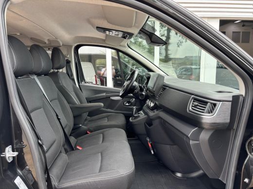 Renault Trafic 2.0 dCi 170 PK T29 L2H1 DC Luxe | Automaat | Trekhaak | 6 Zitplaatsen | Achterruitrij Camera ActivLease financial lease