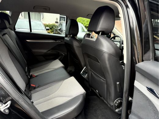 Skoda Enyaq iV 60 SOH 91.4%, Camera, Trekhaak, Matrix Led ActivLease financial lease