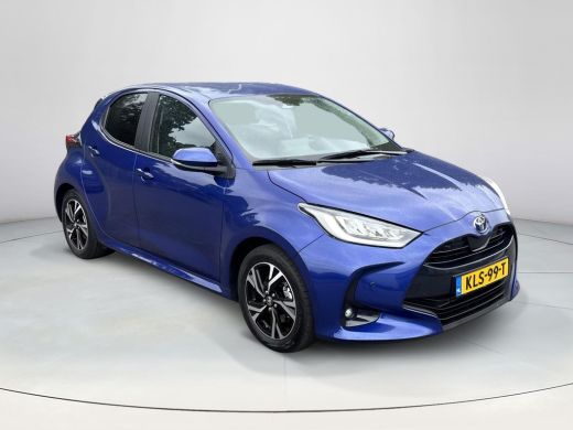 Toyota Yaris 1.5 Hybrid Dynamic | CarPlay | Stuur en stoelverwarming | Camera ActivLease financial lease