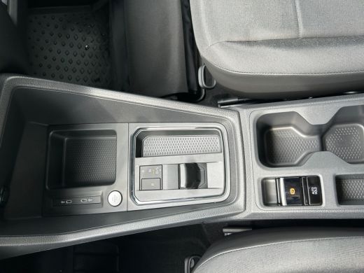Volkswagen Caddy 1.5 TSI eHybrid 150PK DSG | Trekhaak | App connect | Laadvloer ActivLease financial lease