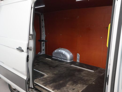 Volkswagen Crafter 35 2.0TDI L3H2 177 PK AUT. + CAMERA | LED | TREKHAAK 3000 KG | IMPERIAAL | CARPLAY ActivLease financial lease
