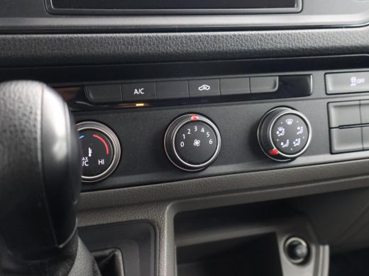 Volkswagen Crafter 35 2.0TDI L3H2 177 PK AUT. + CAMERA | LED | TREKHAAK 3000 KG | IMPERIAAL | CARPLAY ActivLease financial lease