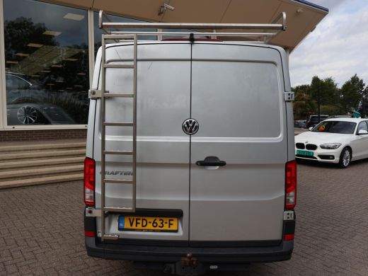 Volkswagen Crafter 35 2.0TDI L3H2 177 PK AUT. + CAMERA | LED | TREKHAAK 3000 KG | IMPERIAAL | CARPLAY ActivLease financial lease