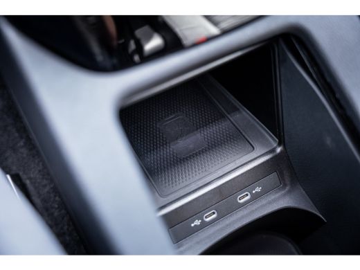 Volkswagen ID.4 Pro 82kWH 286PK SOH 97% | Airco (automatisch) | DAB ontvanger | Matrix LED koplampen ActivLease financial lease