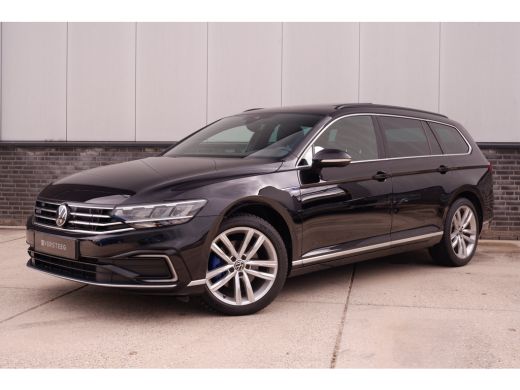 Volkswagen Passat Variant 1.4 TSI PHEV GTE Business | Pano | Carplay | LED | Camera | Navi | LED ActivLease financial lease