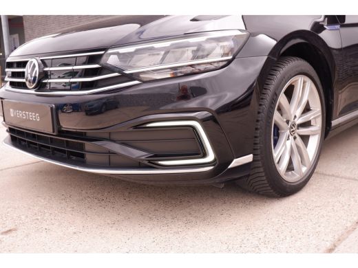 Volkswagen Passat Variant 1.4 TSI PHEV GTE Business | Pano | Carplay | LED | Camera | Navi | LED ActivLease financial lease