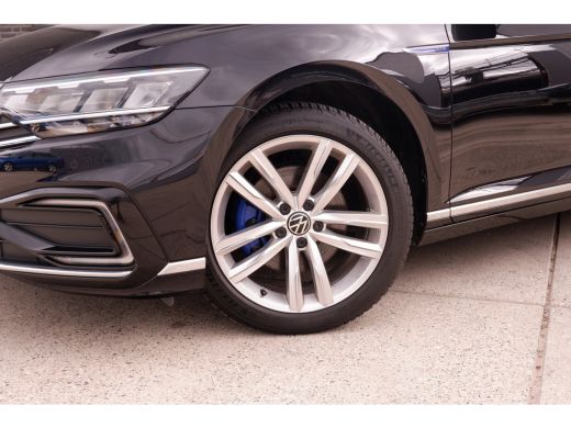 Volkswagen Passat Variant 1.4 TSI PHEV GTE Business | Pano | Carplay | LED | Camera | Navi | LED ActivLease financial lease