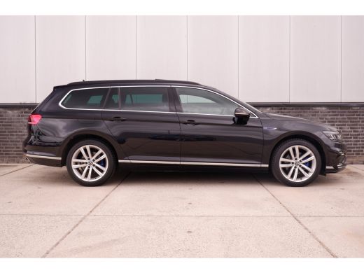 Volkswagen Passat Variant 1.4 TSI PHEV GTE Business | Pano | Carplay | LED | Camera | Navi | LED ActivLease financial lease