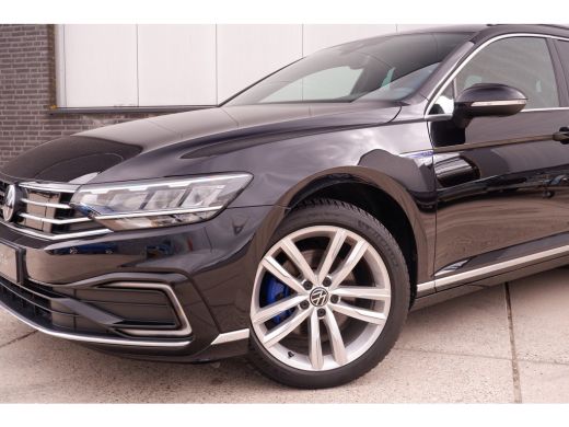 Volkswagen Passat Variant 1.4 TSI PHEV GTE Business | Pano | Carplay | LED | Camera | Navi | LED ActivLease financial lease