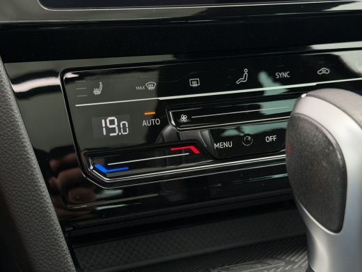 Volkswagen Passat Variant 1.4 TSI PHEV GTE Business | Pano | Carplay | LED | Camera | Navi | LED ActivLease financial lease