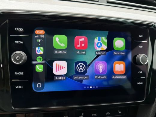 Volkswagen Passat Variant 1.4 TSI PHEV GTE Business | Pano | Carplay | LED | Camera | Navi | LED ActivLease financial lease