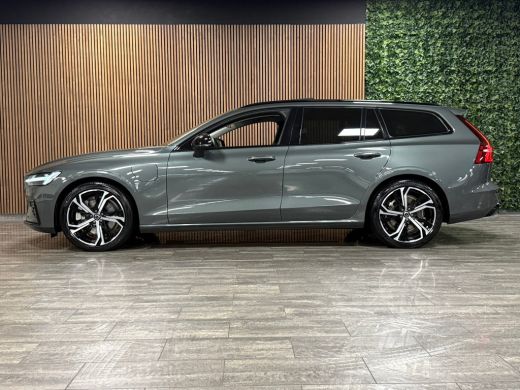 Volvo  V60 T6 AWD Recharge Ultra Dark | Trekhaak | 360 Camera | Schuifdak | Head-Up Display | Harman Kardon ... ActivLease financial lease