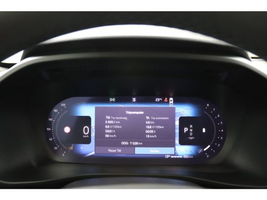 Volvo  XC40 2.0 B4 Plus Black Edition | Trekhaak | Panoramadak | 360 Camera | Harman/Kardon | ActivLease financial lease