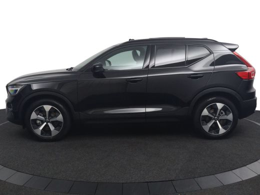Volvo  XC40 2.0 B4 Plus Dark | Panoramadak | Trekhaak | 19 inch velgen | Elektrisch Verstelbare Stoelen | ActivLease financial lease