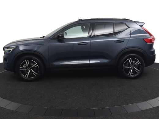 Volvo  XC40 2.0 B4 Plus Dark | Panoramadak | Trekhaak | Stoelgeheugen | ActivLease financial lease