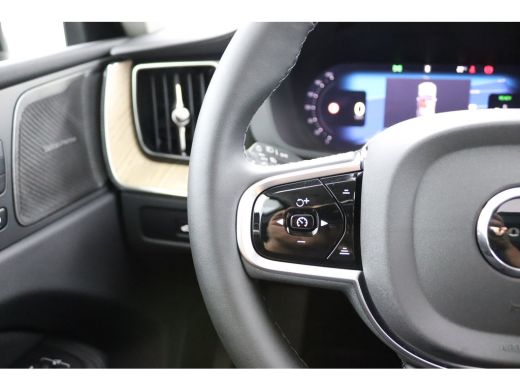 Volvo  XC60 T6 AWD Ultra Dark | Luchtvering | Trekhaak | Head-Up | 360 Camera | Adaptieve Led Koplamp | ActivLease financial lease