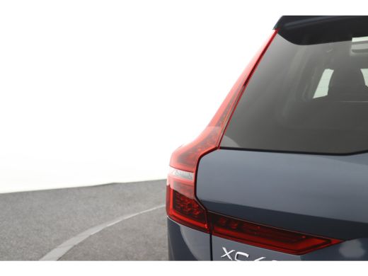 Volvo  XC60 T6 AWD Ultra Dark | Luchtvering | Trekhaak | Head-Up | 360 Camera | Adaptieve Led Koplamp | ActivLease financial lease
