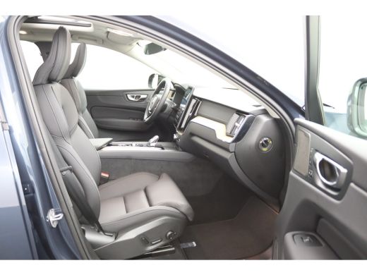 Volvo  XC60 T6 AWD Ultra Dark | Luchtvering | Trekhaak | Head-Up | 360 Camera | Adaptieve Led Koplamp | ActivLease financial lease