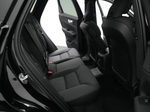 Volvo  XC60 T6 Recharge AWD Ultra Dark | Luchtvering | Head-Up | 360&deg; Camera | Panoramadak | Trekhaak | Harma... ActivLease financial lease