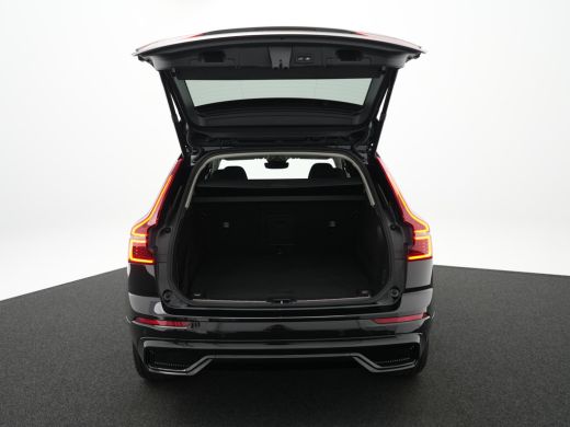 Volvo  XC60 T6 Recharge AWD Ultra Dark | Luchtvering | Head-Up | 360&deg; Camera | Panoramadak | Trekhaak | Harma... ActivLease financial lease