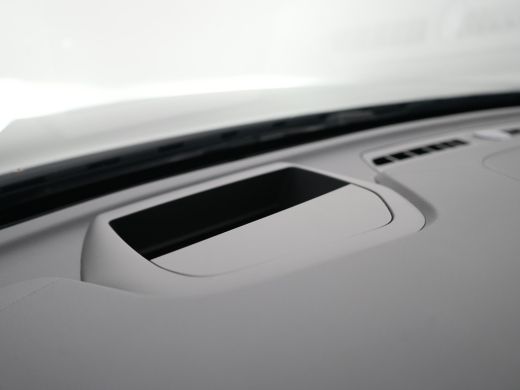 Volvo  XC60 T6 Recharge AWD Ultra Dark | Luchtvering | Head-Up | 360&deg; Camera | Panoramadak | Trekhaak | Harma... ActivLease financial lease