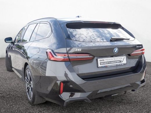BMW i5 eDrive40 84 kWh M-SPORT Pro ** LED, PANO, TREKH, INNOV.- & TRAVEL PACK ** 1e EIG - Ex BMW-AG ** *... ActivLease financial lease