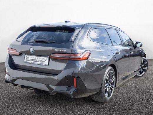 BMW i5 eDrive40 84 kWh M-SPORT Pro ** LED, PANO, TREKH, INNOV.- & TRAVEL PACK ** 1e EIG - Ex BMW-AG ** *... ActivLease financial lease