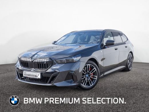 BMW i5 eDrive40 84 kWh M-SPORT Pro ** LED, PANO, TREKH, INNOV.- & TRAVEL PACK ** 1e EIG - Ex BMW-AG ** *... ActivLease financial lease