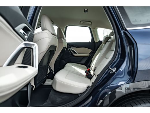 BMW X1 xDrive25e 245PK AUTO 245PK | Head-up Display | 360 Camera | App connect | Keyless | Climate contr... ActivLease financial lease