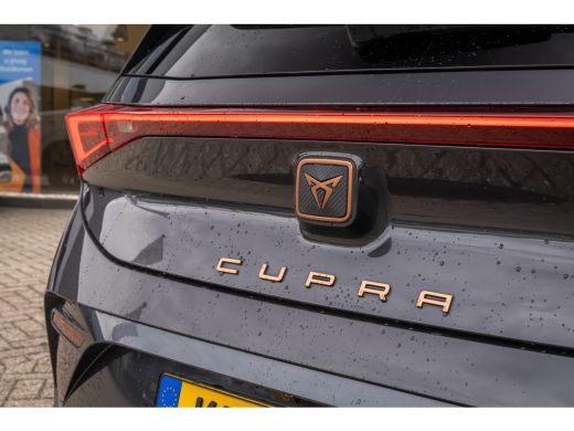 CUPRA Born Adrenaline 62 kWh | Cruise Control Adaptief | Apple Carplay/Android Auto | 19'' L.M . | Navi | LE... ActivLease financial lease