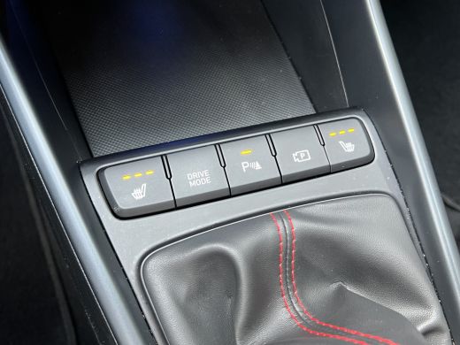 Hyundai i20 1.0 T-GDI 100pk N-Line | Camera | Carplay | Premium audio | Cruise controle | Navigatie | 17'' ve... ActivLease financial lease