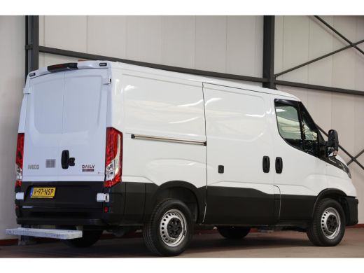 Iveco Daily 35S16V 2.3 L1H1 AUTOMAAT 160PK 3500KG TREKVERMOGEN ActivLease financial lease