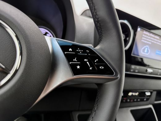 Mercedes-Benz eSprinter 320 L3H2 Pro 81kWh Nieuw Led Snelladen Carplay Betimmering ActivLease financial lease