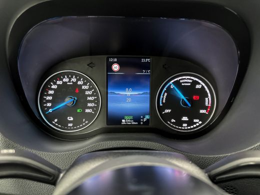 Mercedes-Benz eSprinter 320 L3H2 Pro 81kWh Nieuw Led Snelladen Carplay Betimmering ActivLease financial lease