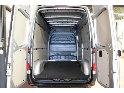 Mercedes-Benz Sprinter 1.9 CDI 150PK L2H2 AUTOMAAT ActivLease financial lease