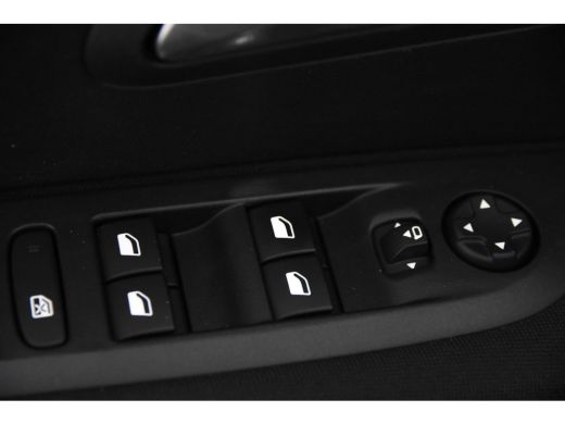 Peugeot 208 Active 100 *1ste Eigenaar*Carplay*Navigatie*PDC* ActivLease financial lease