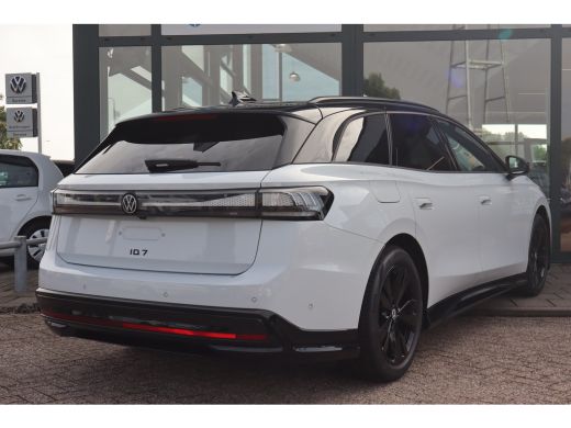 Volkswagen ID.7 Limited Edition Plus | Koplampverlichting LED Matrix (IQ.Light) | Sfeerverlichting interieur (30 ... ActivLease financial lease
