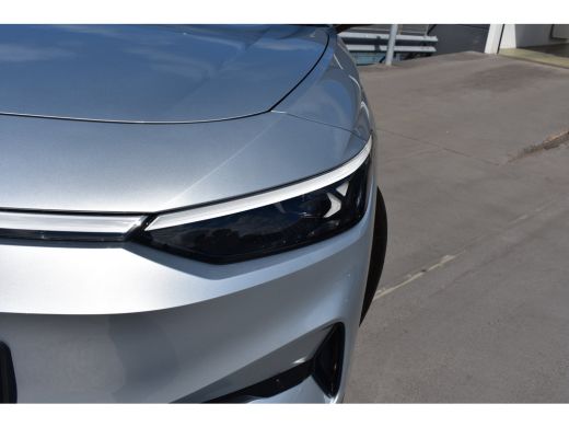 Volkswagen ID.7 Limited Edition Plus | Koplampverlichting LED Matrix (IQ.Light) | Sfeerverlichting interieur (30 ... ActivLease financial lease
