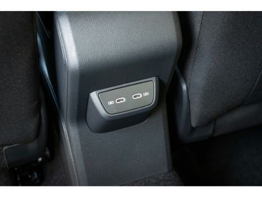 Volkswagen Polo Life Edition | 'App-Connect' smartphone integratie | Buitenspiegels elektrisch instel- verwarm- e... ActivLease financial lease
