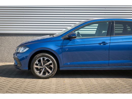 Volkswagen Polo Life Edition | 'App-Connect' smartphone integratie | Buitenspiegels elektrisch instel- verwarm- e... ActivLease financial lease