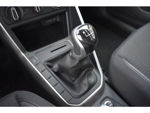 Volkswagen Polo Life Edition | 'App-Connect' smartphone integratie | Buitenspiegels elektrisch instel- verwarm- e... ActivLease financial lease