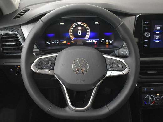 Volkswagen T-Cross Life Edition | 'App-Connect' draadloze smartphone integratie | Achterlichten LED | Afstandscontro... ActivLease financial lease