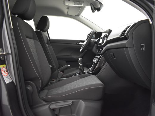 Volkswagen T-Cross Life Edition | 'App-Connect' draadloze smartphone integratie | Achterlichten LED | Afstandscontro... ActivLease financial lease