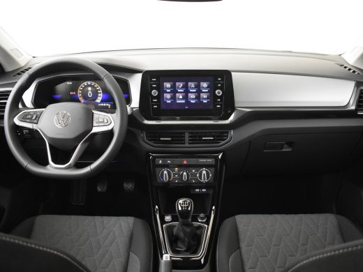 Volkswagen T-Cross Life Edition | 'App-Connect' draadloze smartphone integratie | Achterlichten LED | Afstandscontro... ActivLease financial lease