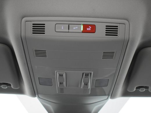 Volkswagen T-Cross Life Edition | 'App-Connect' draadloze smartphone integratie | Achterlichten LED | Afstandscontro... ActivLease financial lease