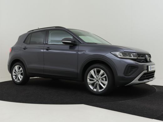 Volkswagen T-Cross Life Edition | 'App-Connect' draadloze smartphone integratie | Achterlichten LED | Afstandscontro... ActivLease financial lease