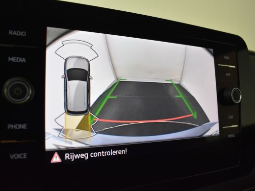 Volkswagen T-Cross Life Edition | 'App-Connect' draadloze smartphone integratie | Achterlichten LED | Afstandscontro... ActivLease financial lease
