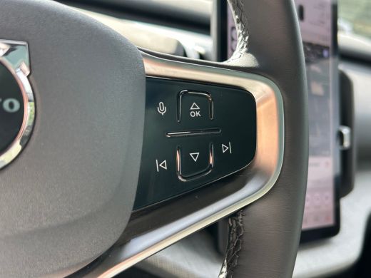 Volvo  EX30 Twin Motor Performance Ultra 69 kWh | Panoramadak | 360 camera | Harman/Kardon | 428pk! | ActivLease financial lease